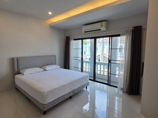 出售 3 卧室 联排别墅 在 Phuket Town, 普吉