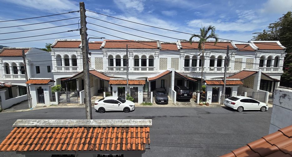 For sale 3 ベッドルーム townhouse in Mueang Phuket, Phuket