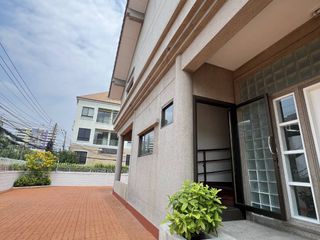 Casa adosada en alquiler de 3 habitaciones en Phaya Thai, Bangkok