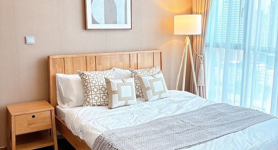 For rent 2 bedrooms condo in Watthana, Bangkok
