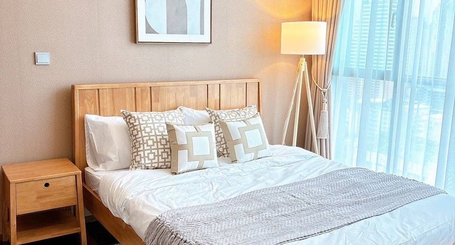 For rent 2 bedrooms condo in Watthana, Bangkok