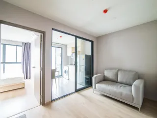 Condo en alquiler de 1 habitaciones en Bang Na, Bangkok