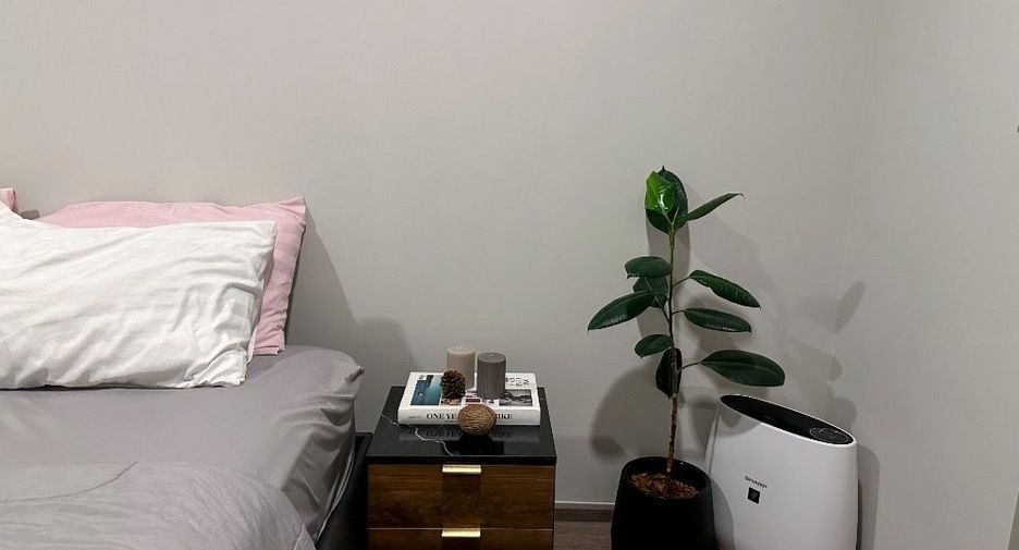 For rent 2 bedrooms condo in Khlong Toei, Bangkok