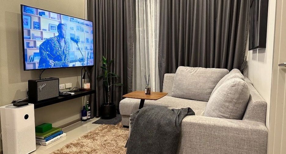 For rent 2 bedrooms condo in Khlong Toei, Bangkok