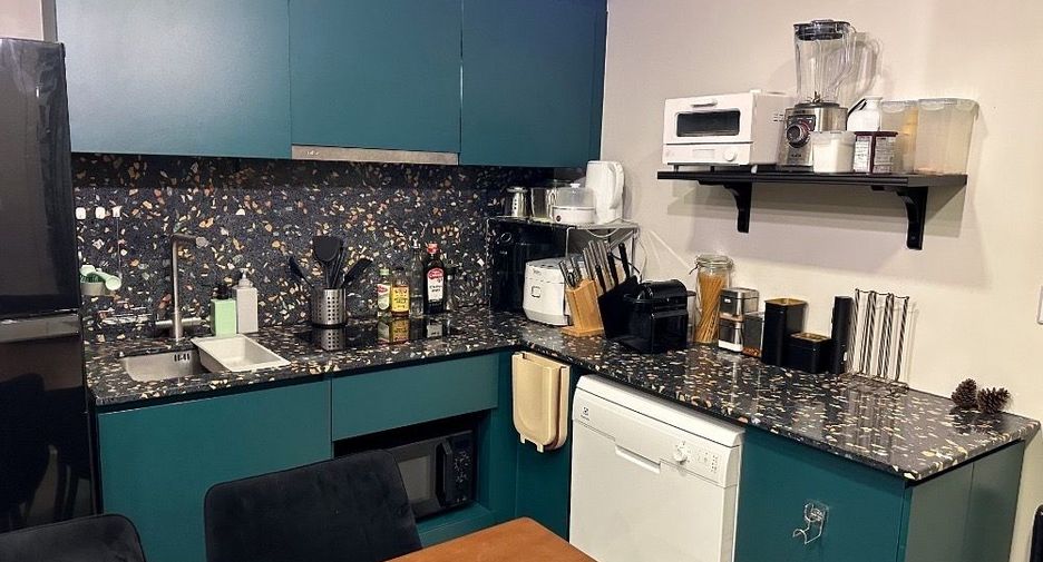 For rent 2 bedrooms condo in Khlong Toei, Bangkok