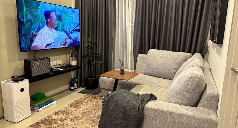 For rent 2 bedrooms condo in Khlong Toei, Bangkok