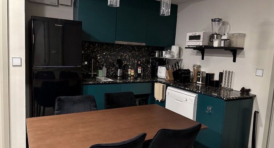 For rent 2 bedrooms condo in Khlong Toei, Bangkok