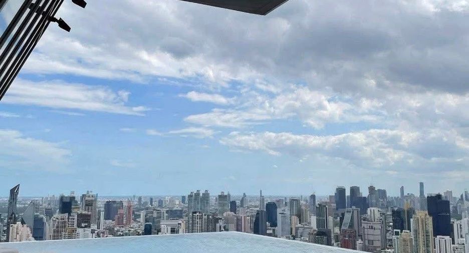 For rent 1 bed condo in Watthana, Bangkok