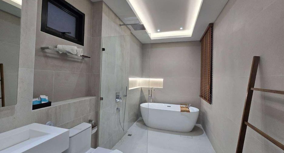 For sale and for rent 4 bedrooms villa in Kathu, Phuket