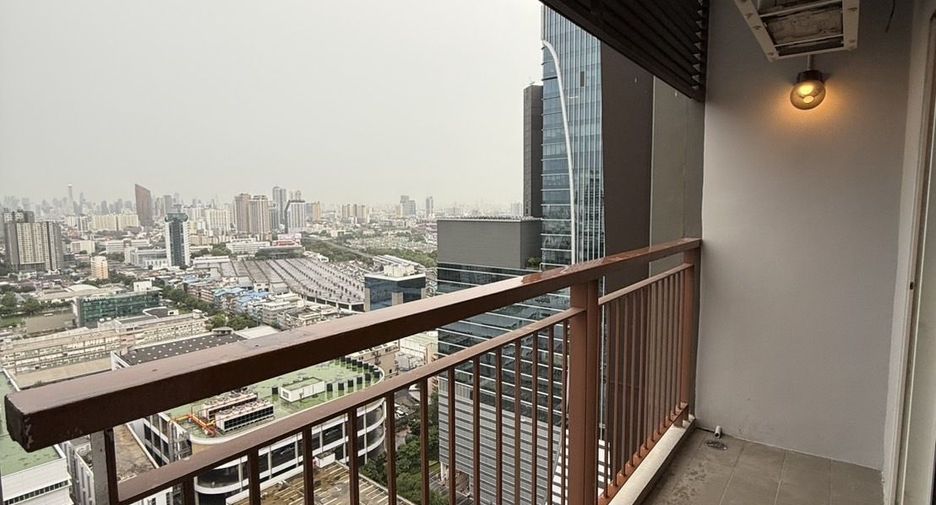 For rent 2 bedrooms condo in Chatuchak, Bangkok