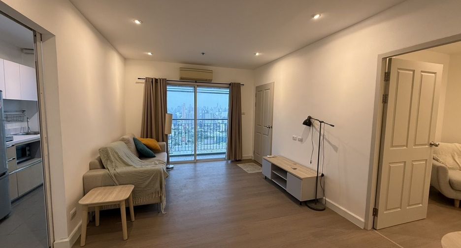 For rent 2 bedrooms condo in Chatuchak, Bangkok