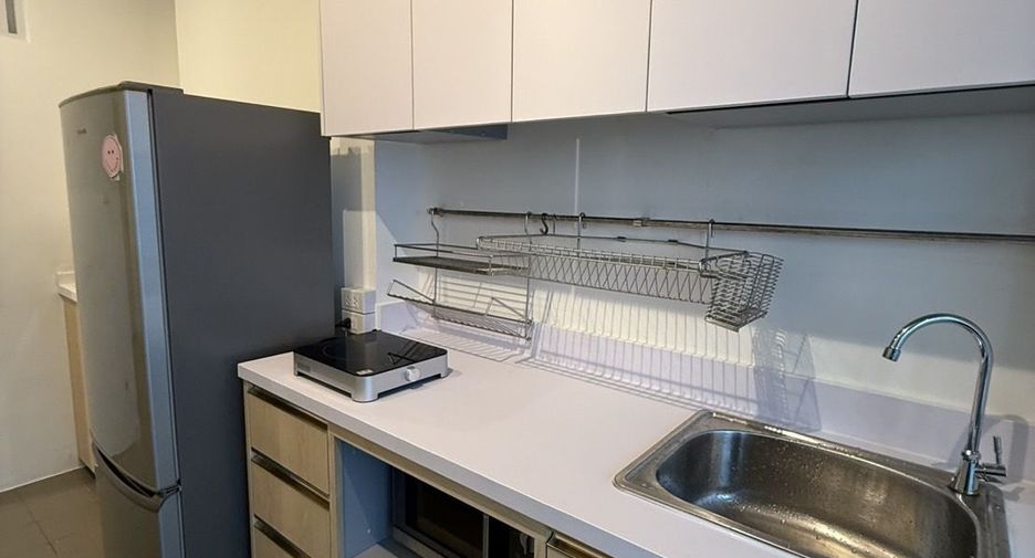 For rent 2 bedrooms condo in Chatuchak, Bangkok
