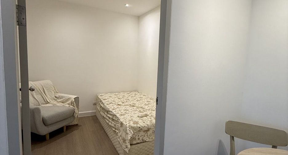 For rent 2 bedrooms condo in Chatuchak, Bangkok