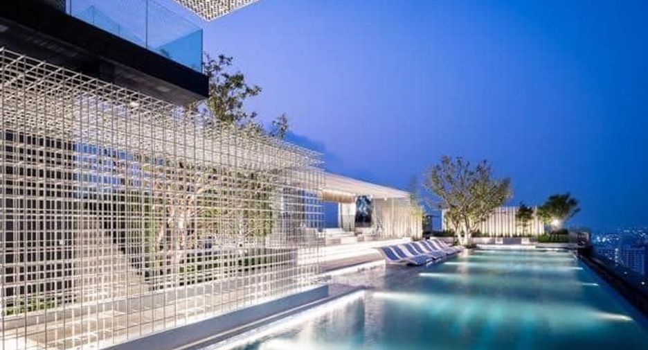For sale 2 bedrooms condo in Chatuchak, Bangkok