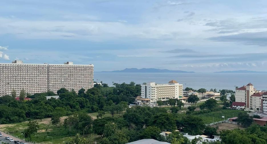 For sale 2 ベッドルーム condo in Bang Lamung, Chonburi