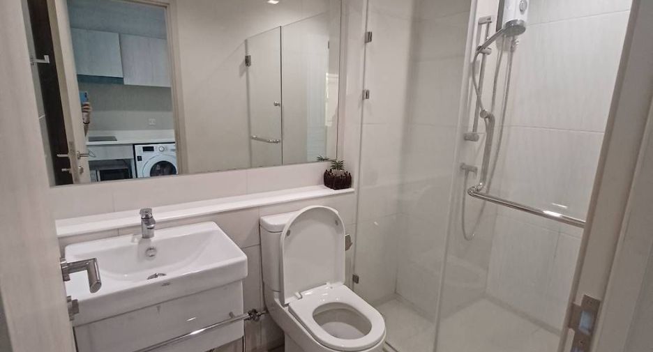 For rent 1 bed condo in Pathum Wan, Bangkok