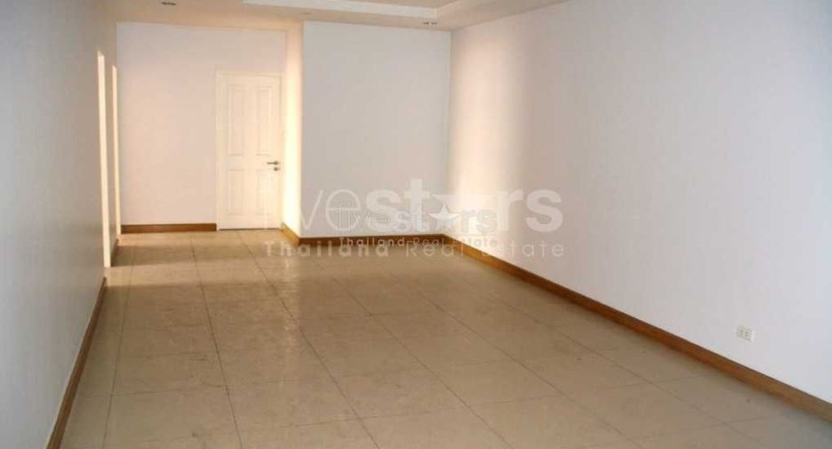 Condo en venta de 4 habitaciones en Watthana, Bangkok