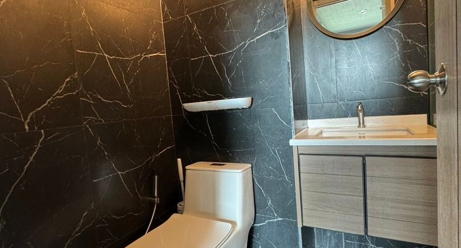 For sale 1 bed condo in Bang Na, Bangkok