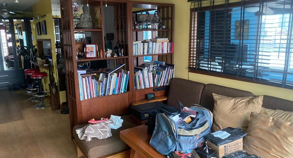 For sale 2 bedrooms condo in Din Daeng, Bangkok