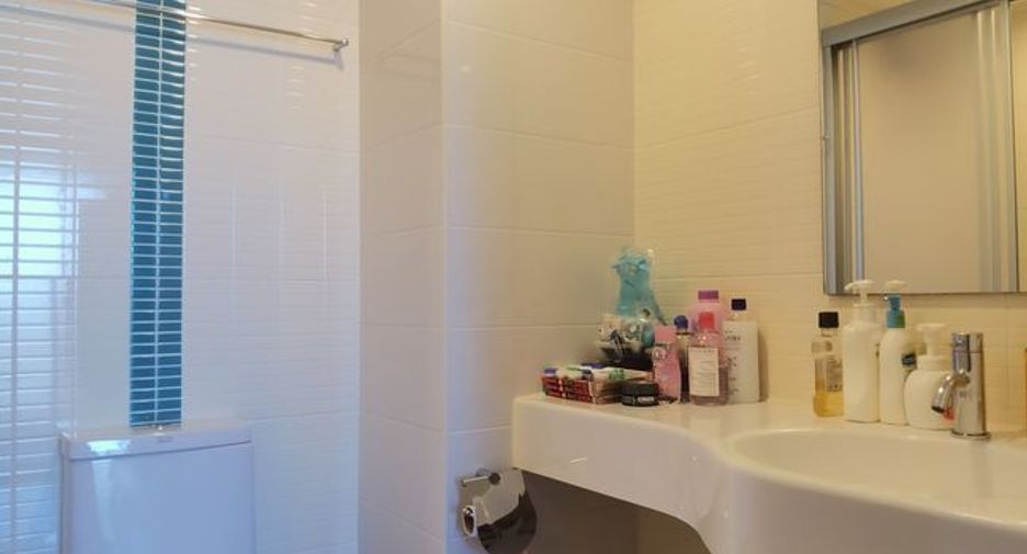 For rent 1 bed condo in Huai Khwang, Bangkok