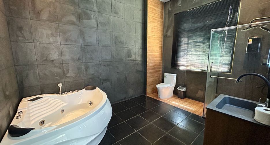 Villa zum Kauf mit 3 Zimmer in Kathu, Phuket