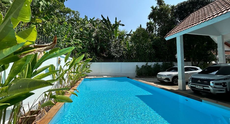Villa zum Kauf mit 3 Zimmer in Kathu, Phuket