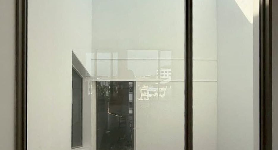 Casa adosada en venta de 5 habitaciones en Watthana, Bangkok