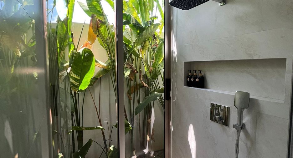 For rent 4 bedrooms villa in Thalang, Phuket