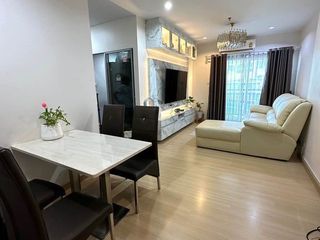 Condo en alquiler de 2 habitaciones en Huai Khwang, Bangkok