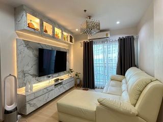 Condo en alquiler de 2 habitaciones en Huai Khwang, Bangkok