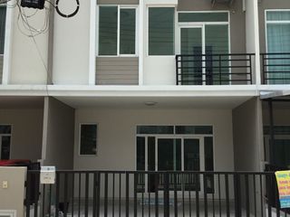 For Rent 4 Bedroom Townhouse In Sai Mai, Bangkok