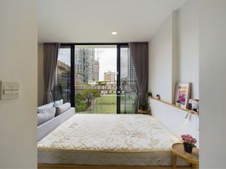 À louer studio condo à Khlong Toei, Bangkok