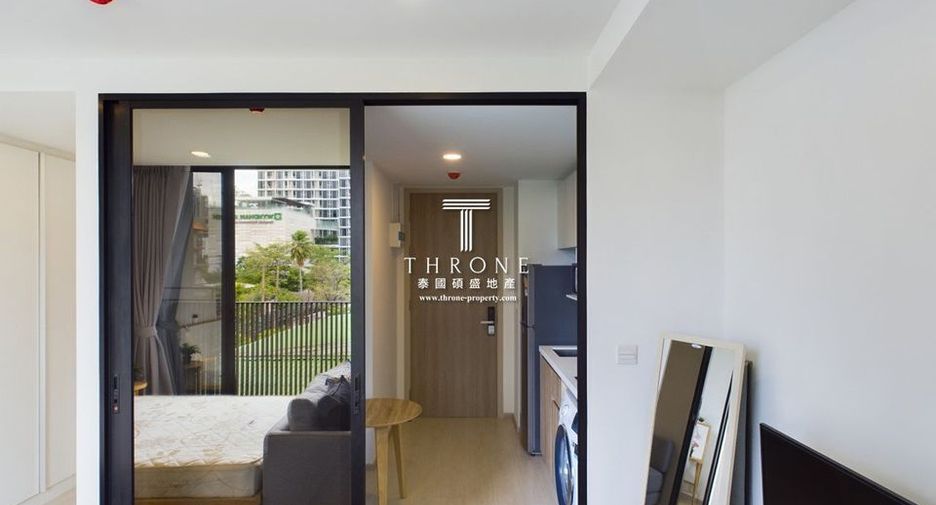 For rent studio condo in Khlong Toei, Bangkok