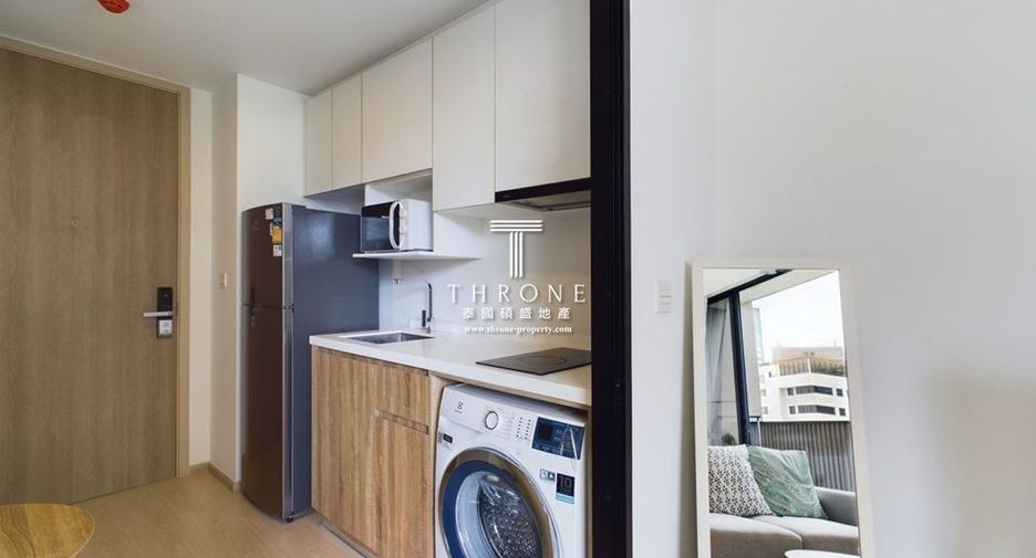 For rent studio condo in Khlong Toei, Bangkok