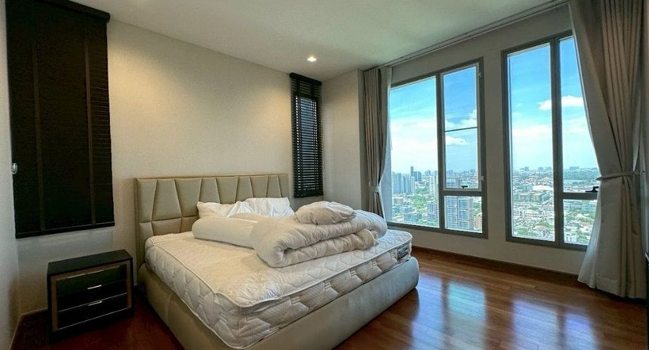 ขาย และ ให้เช่า 3 ห้องนอน คอนโด ใน คลองเตย, กรุงเทพฯ