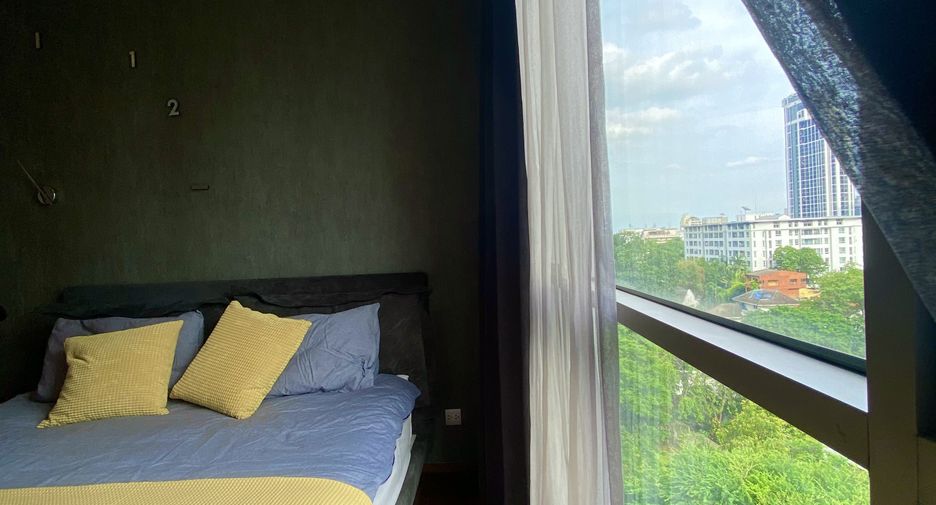 For rent 2 bedrooms condo in Watthana, Bangkok