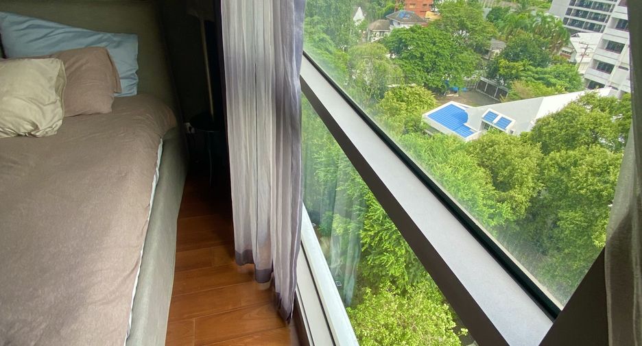 For rent 2 bedrooms condo in Watthana, Bangkok