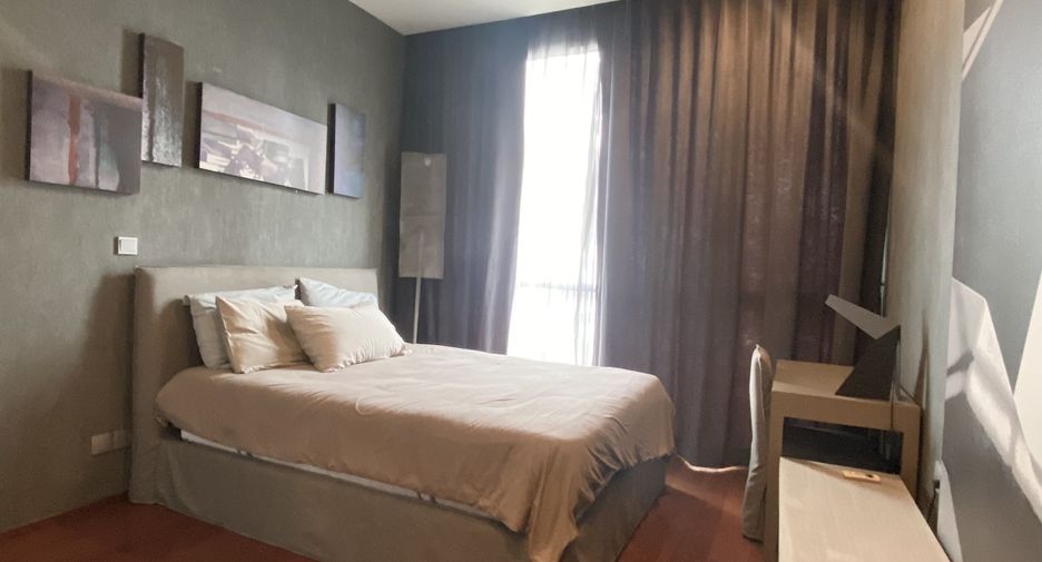 For rent 2 bedrooms condo in Watthana, Bangkok