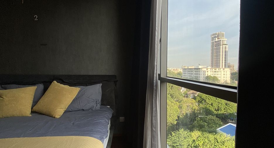 For rent 2 bedrooms condo in Watthana, Bangkok