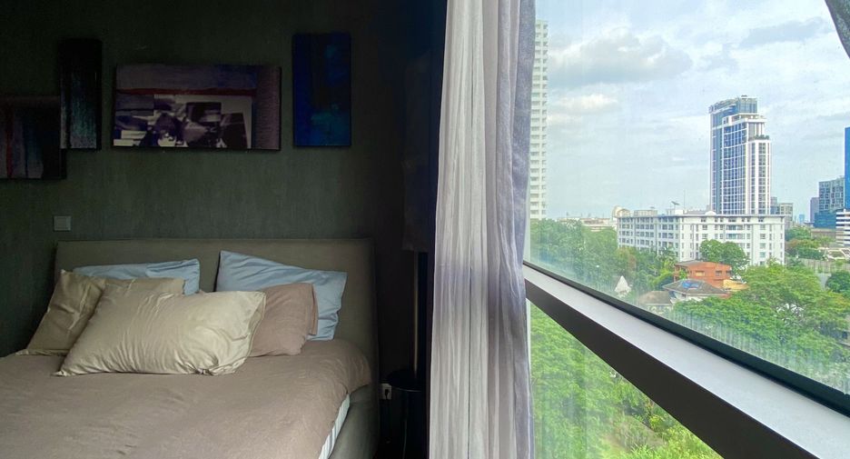 For rent 2 bedrooms condo in Watthana, Bangkok