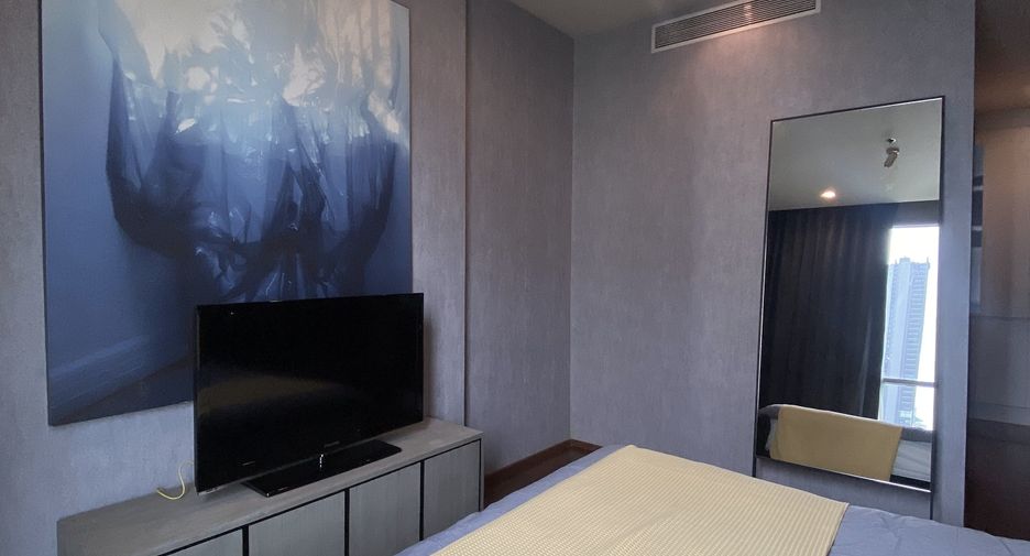 For rent 2 bedrooms condo in Watthana, Bangkok