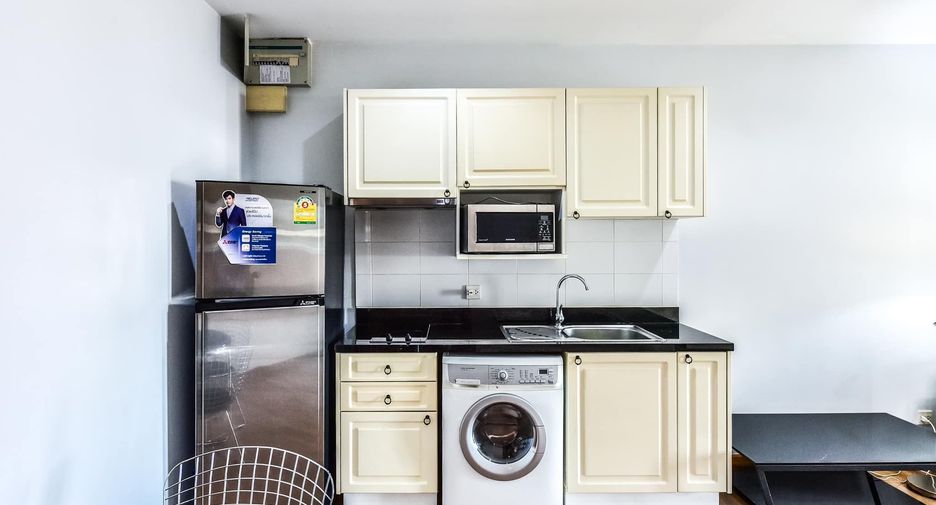 Продажа 1 кровать кондо в Патхум Щан, Бангкок