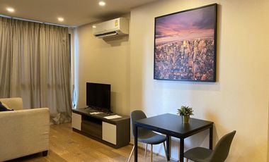 For rent 1 bed condo in Pathum Wan, Bangkok