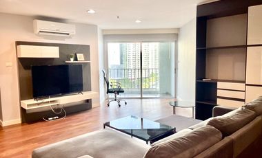 À vendre et à louer 3 chambres condo à Huai Khwang, Bangkok