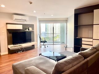 For sale and for rent 3 bedrooms condo in Huai Khwang, Bangkok