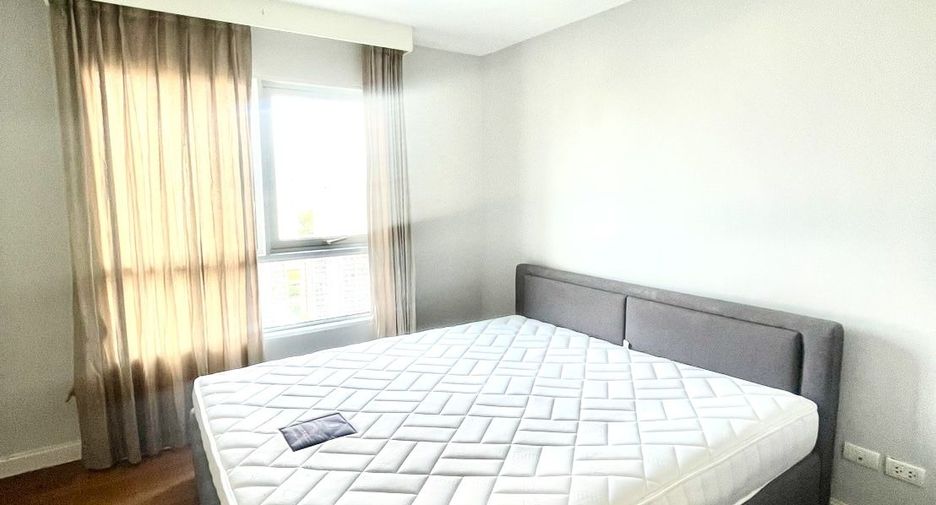 For sale and for rent 3 bedrooms condo in Huai Khwang, Bangkok