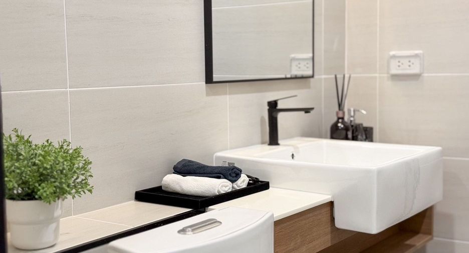 For sale 2 bedrooms condo in Mueang Phuket, Phuket
