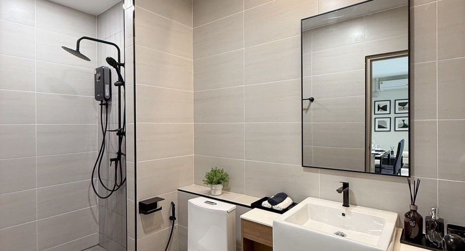 For sale 2 bedrooms condo in Mueang Phuket, Phuket