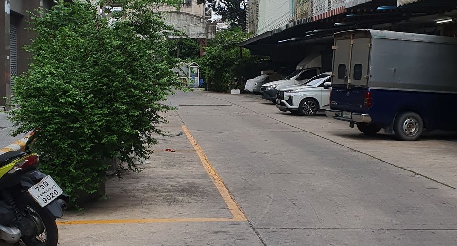 For sale retail Space in Pathum Wan, Bangkok