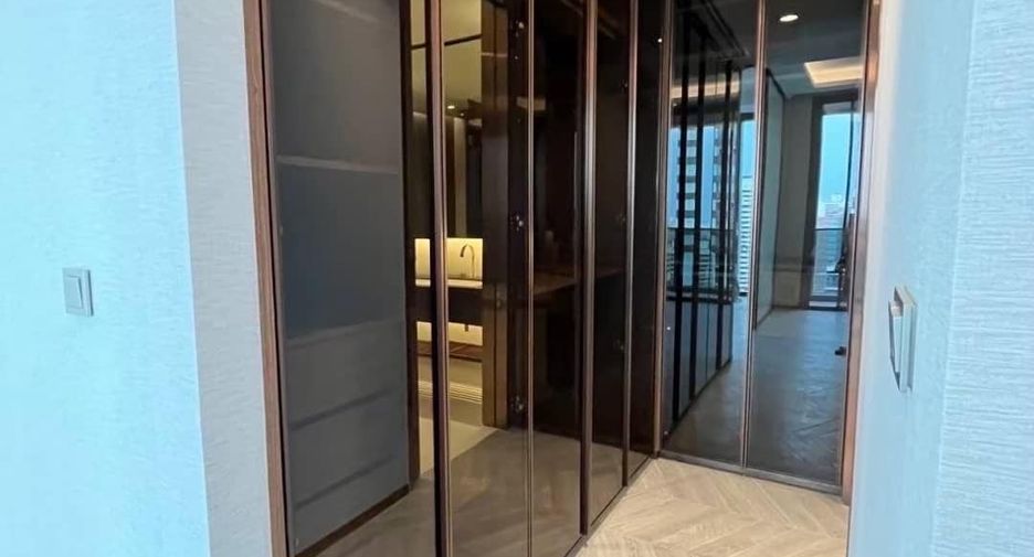 For rent 1 bed condo in Khlong Toei, Bangkok